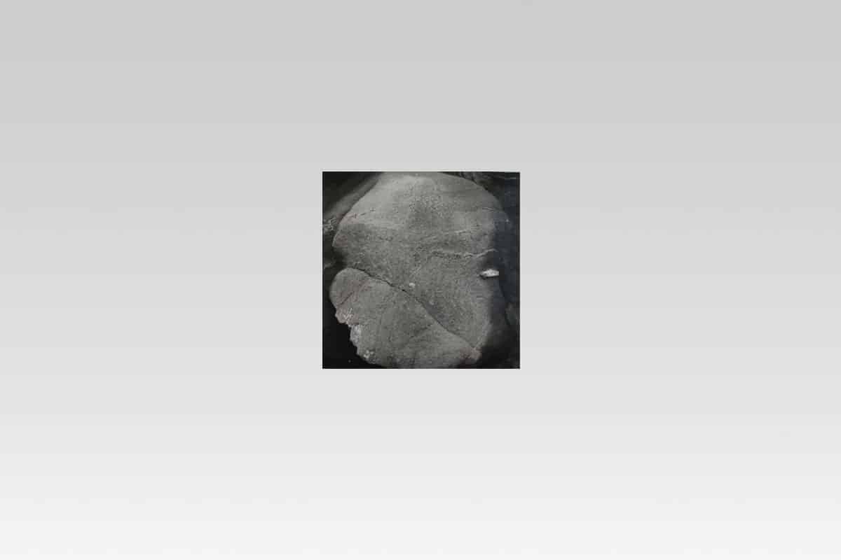 Douar Maen, 21 cm x 21 cm